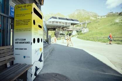 Summit Foundation box, Ruinettes