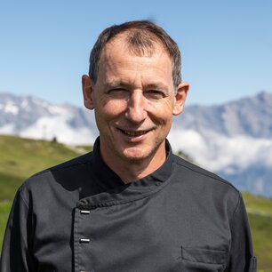 Dominique Valdenaire, Gérant