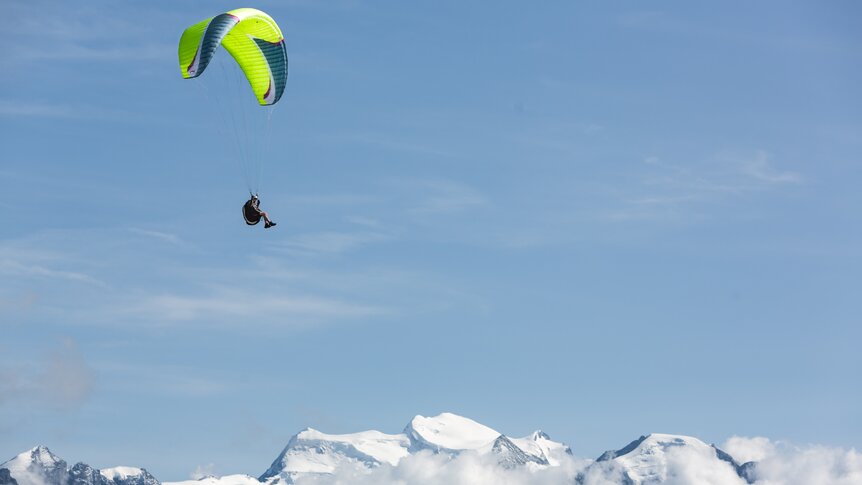 Paragliding